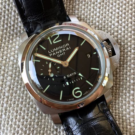 panerai pam 233 i series|Panerai luminor 1950 8 days.